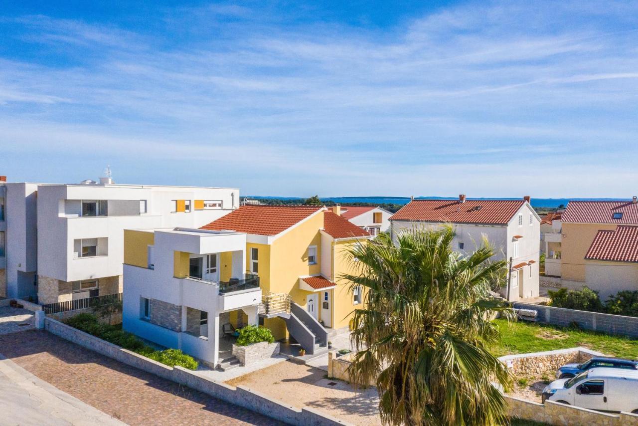 Apartments Yellow نوفاليا المظهر الخارجي الصورة