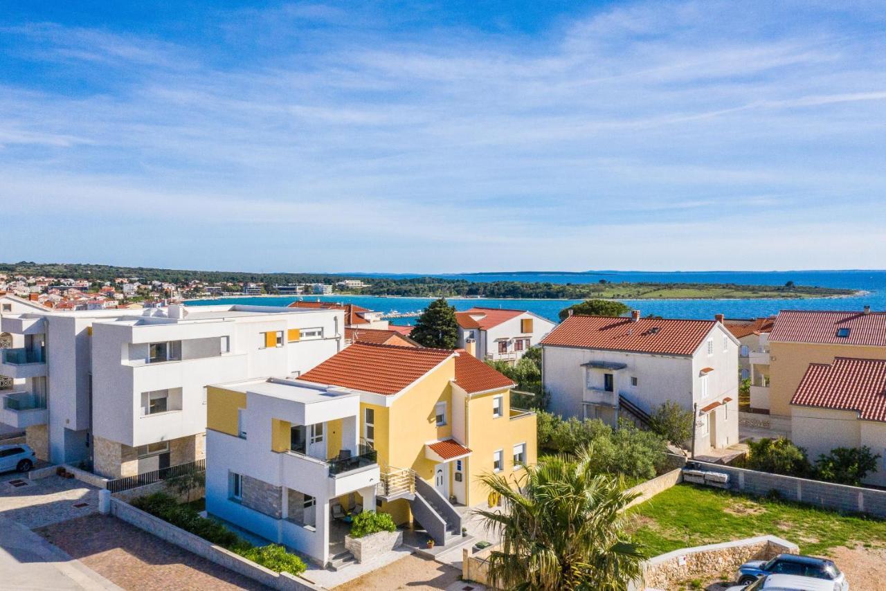 Apartments Yellow نوفاليا المظهر الخارجي الصورة