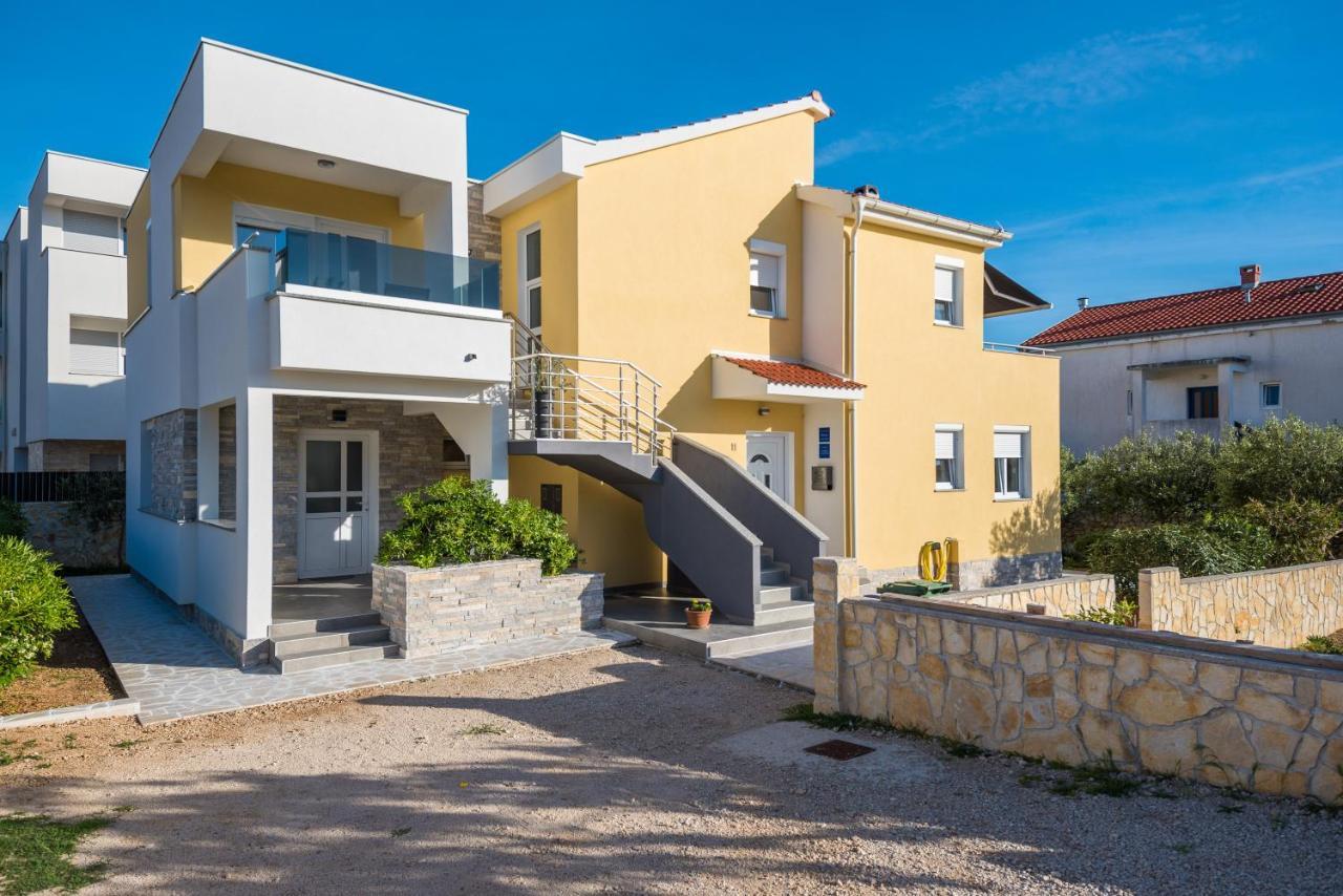 Apartments Yellow نوفاليا المظهر الخارجي الصورة