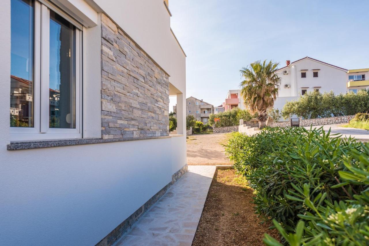 Apartments Yellow نوفاليا المظهر الخارجي الصورة