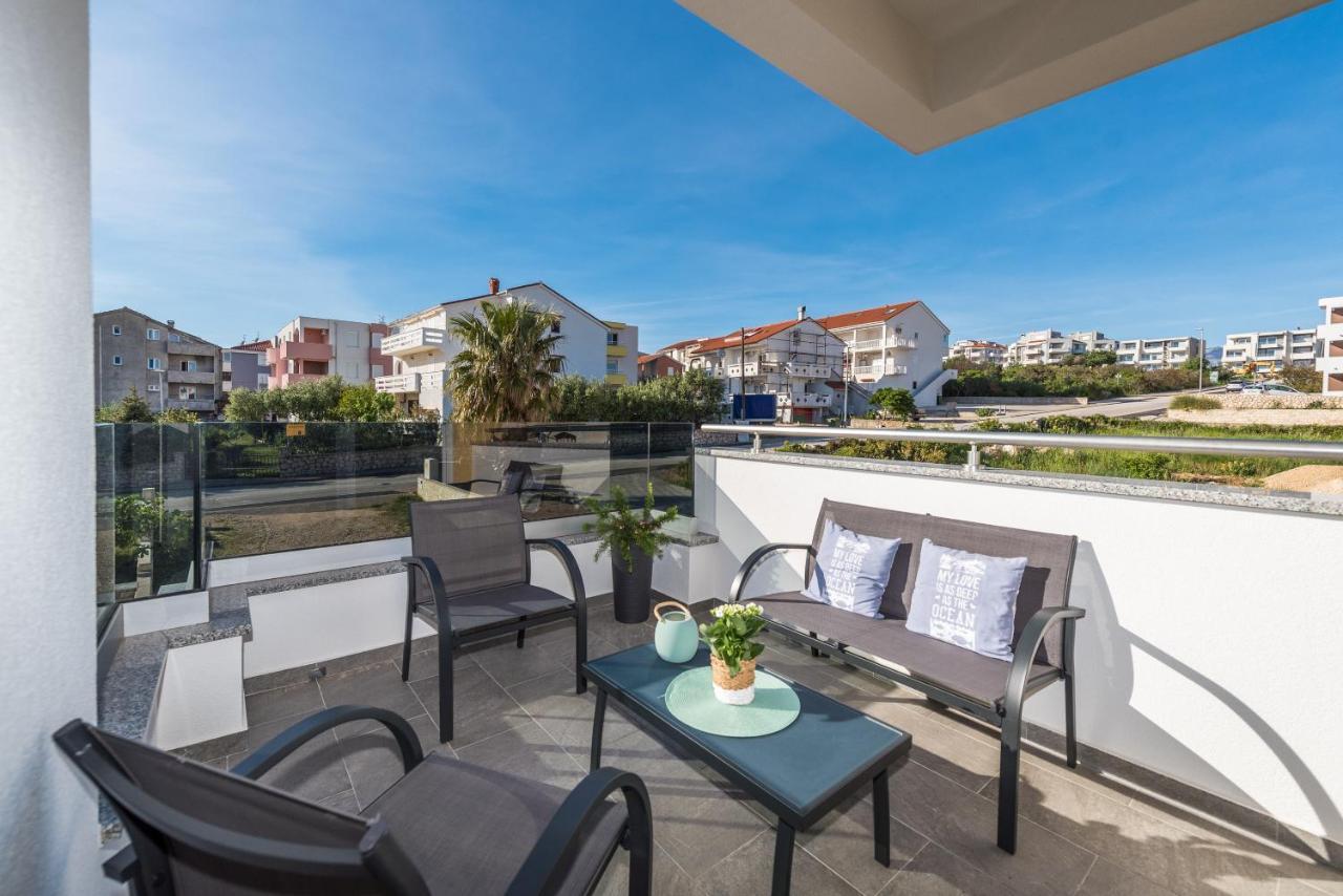 Apartments Yellow نوفاليا المظهر الخارجي الصورة