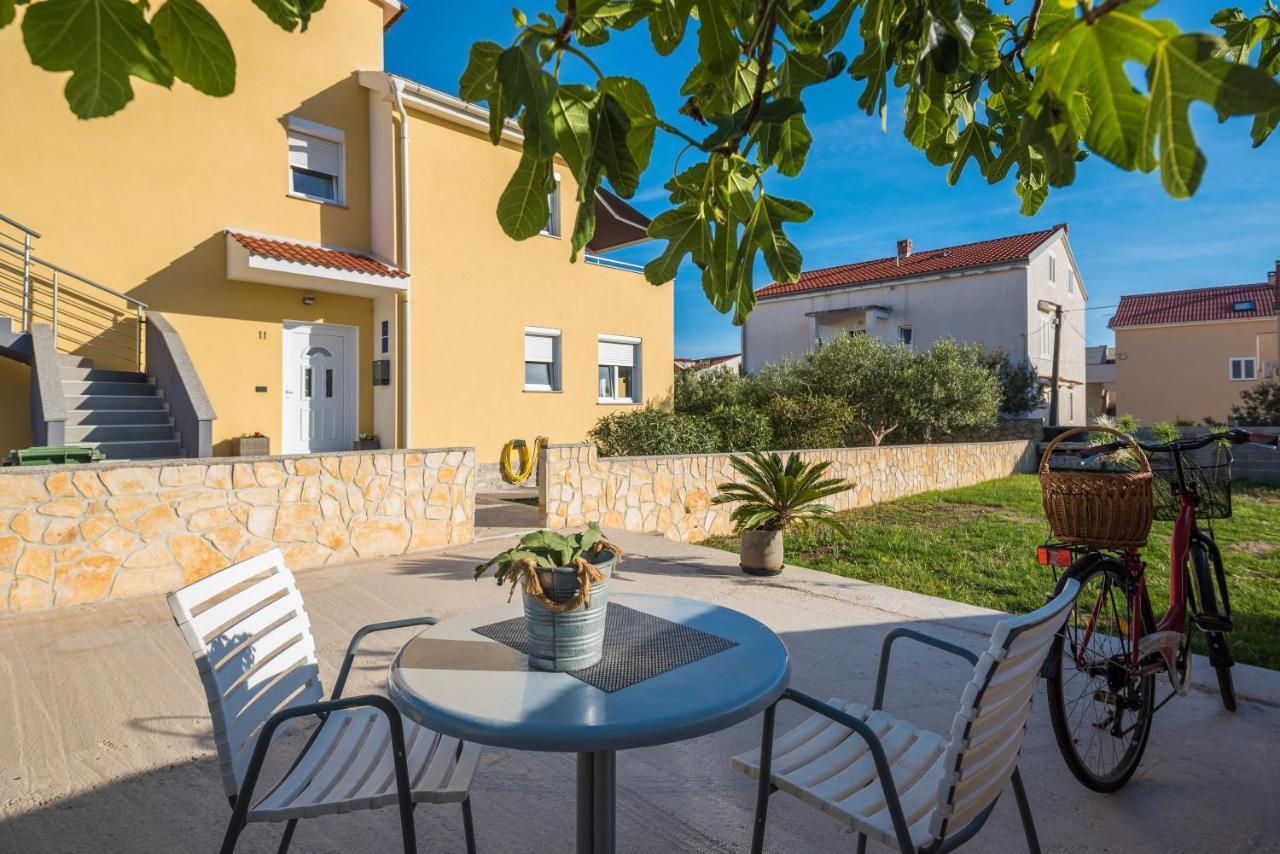 Apartments Yellow نوفاليا المظهر الخارجي الصورة
