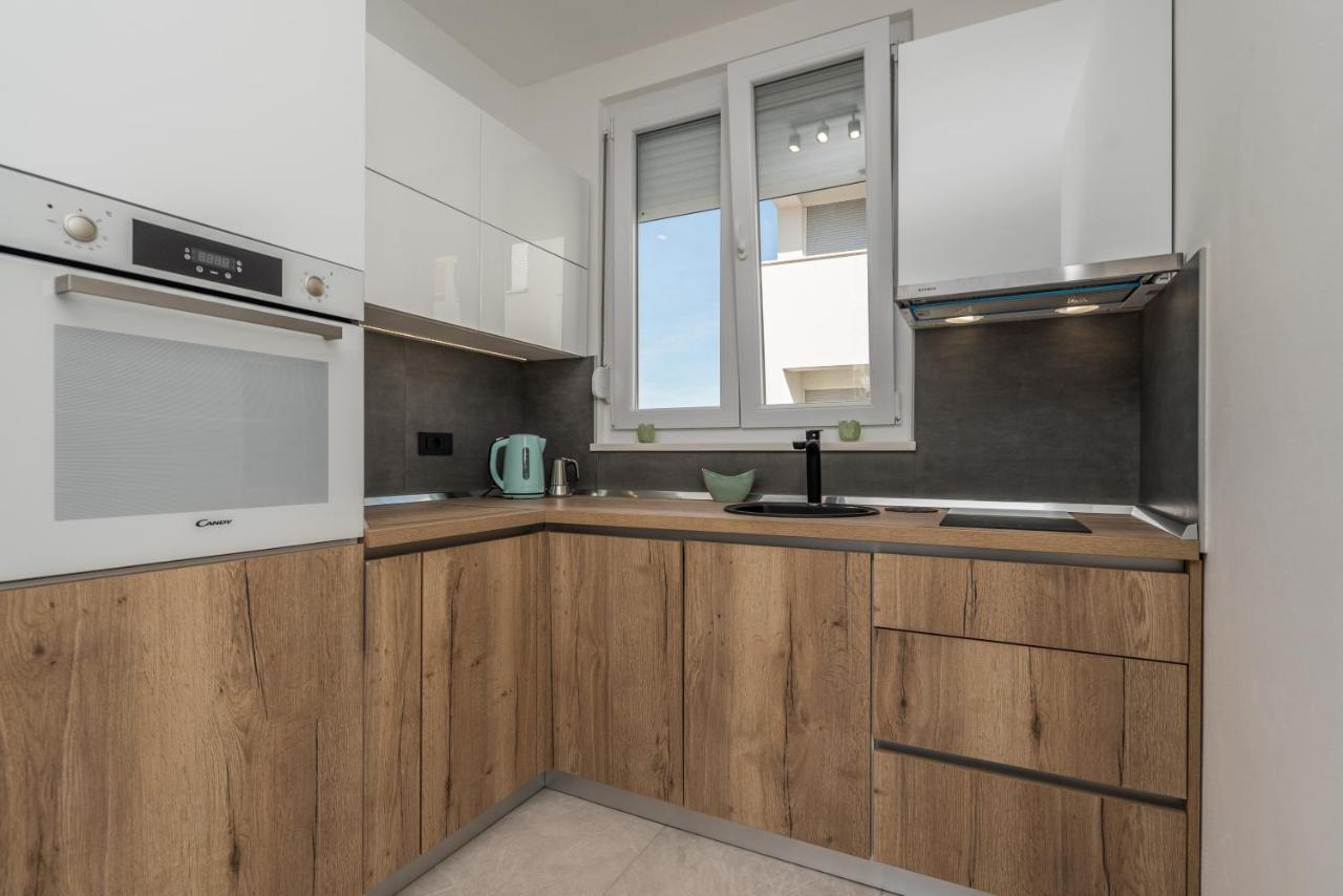 Apartments Yellow نوفاليا المظهر الخارجي الصورة