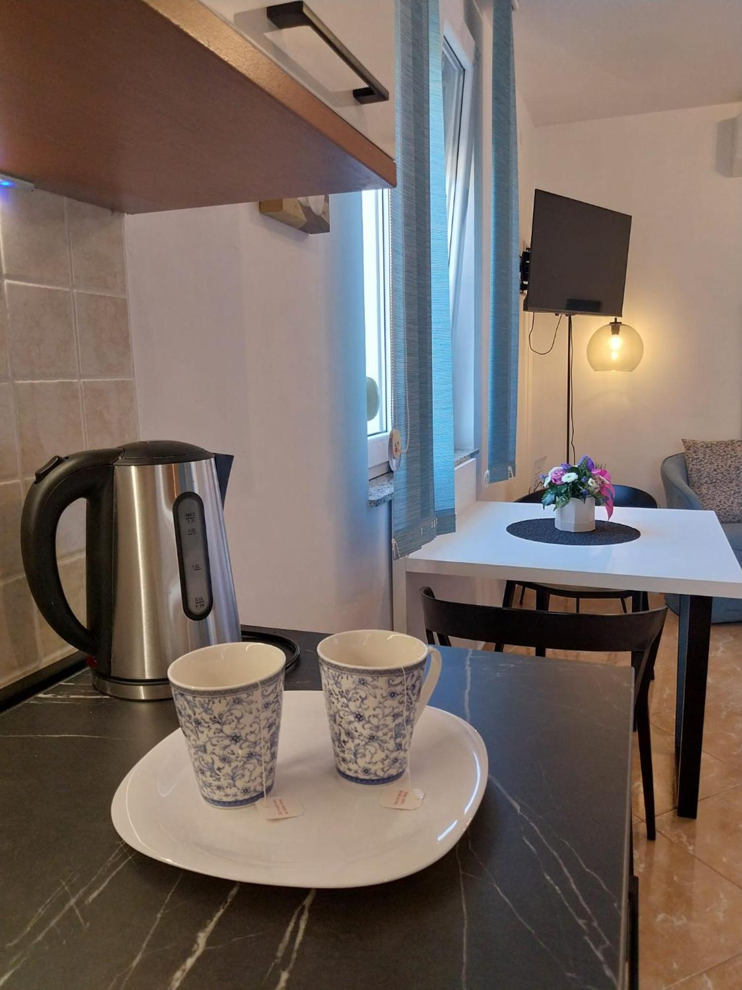 Apartments Yellow نوفاليا المظهر الخارجي الصورة